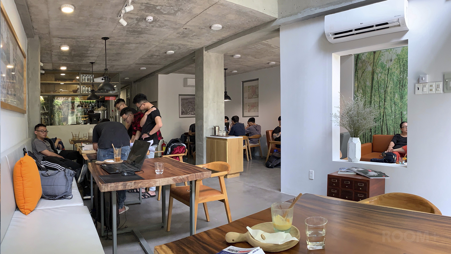 Work Saigon Cafe – Quán Cafe doanh nhân Ở TP. HCM